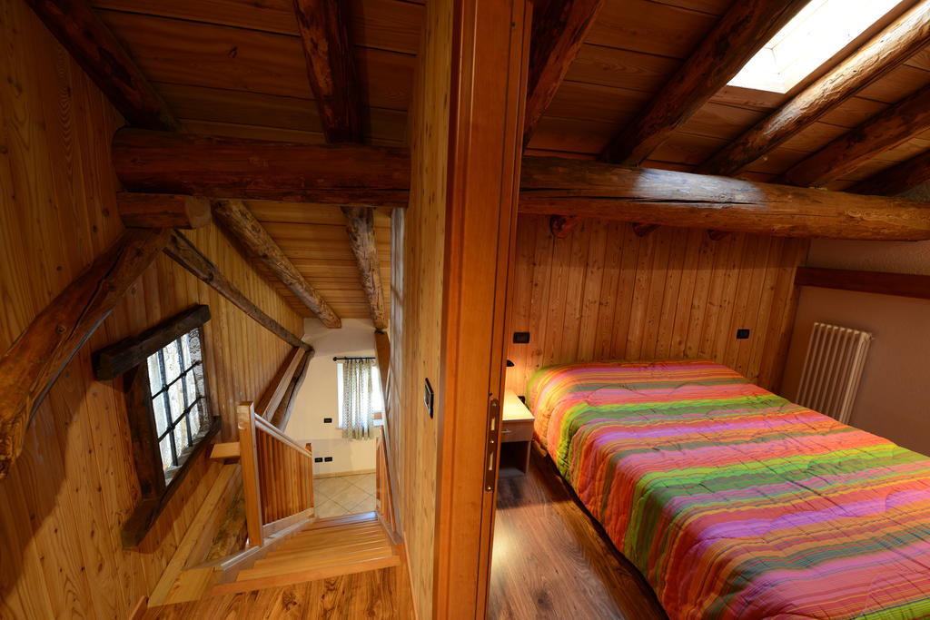 Vieilles Maisons D'Introd Phòng bức ảnh