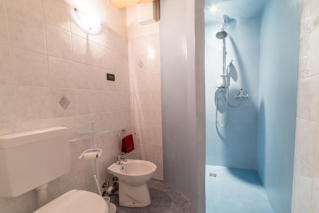 Vieilles Maisons D'Introd Ngoại thất bức ảnh